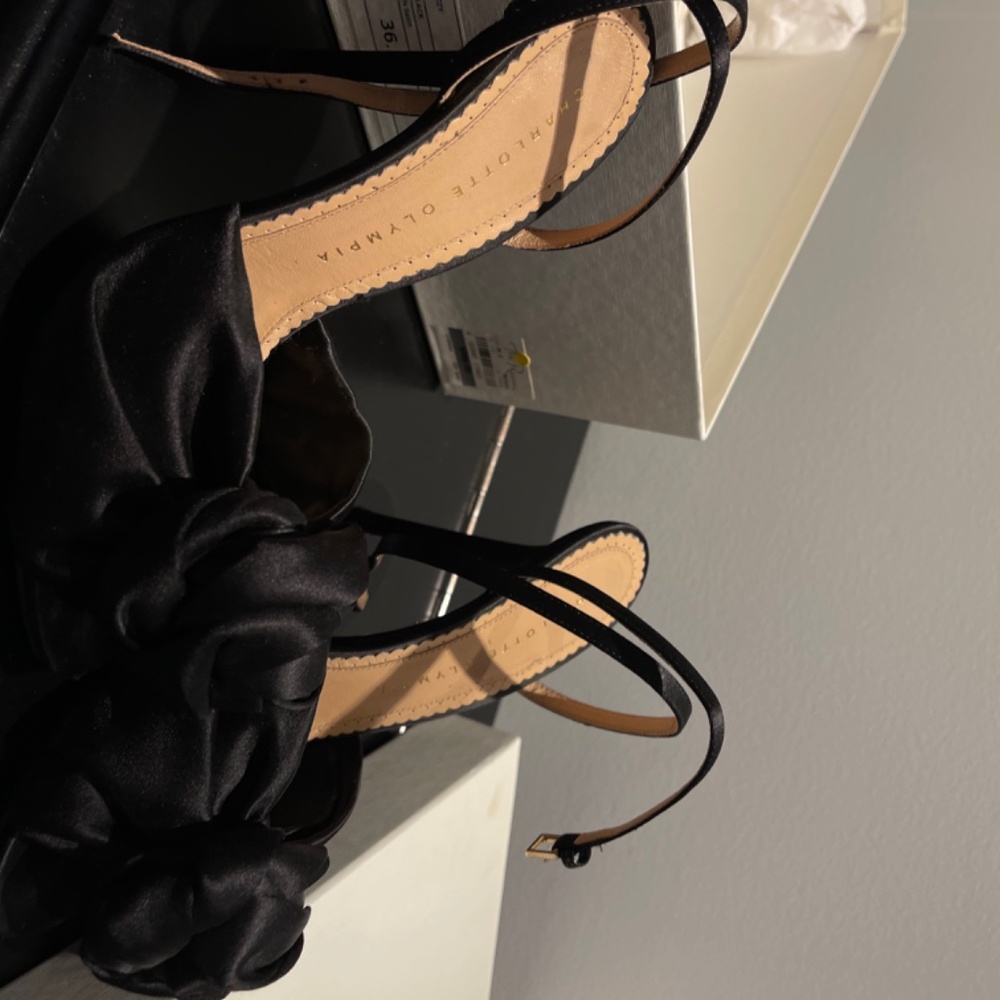 Sandals - Picture 6 of 11